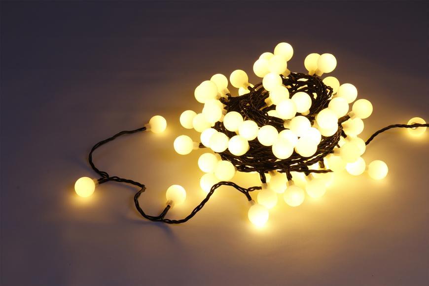 Reťaz MagicHome Vianoce Cherry Balls, 100 LED teplá biela, IP44, 8 funkcií, osvetlenie, L-9,90 m