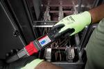 Racna Milwaukee M12 ONEFTR38-C, 3/8", digitalna, 13.6-135.6 Nm