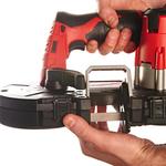 Pila Milwaukee M12 BS-402C, 2x4.0 Ah, pasova