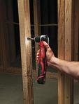 Skrutkovac Milwaukee M12 C12 RAD-202B, 2x2.0Ah, 12Nm, pravouhly